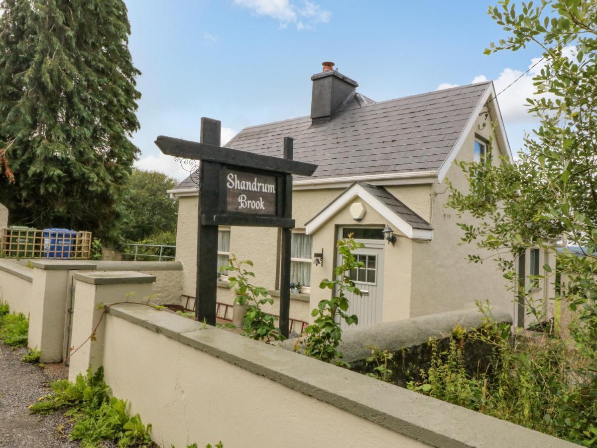 Shandrum Brook Killare Exterior photo